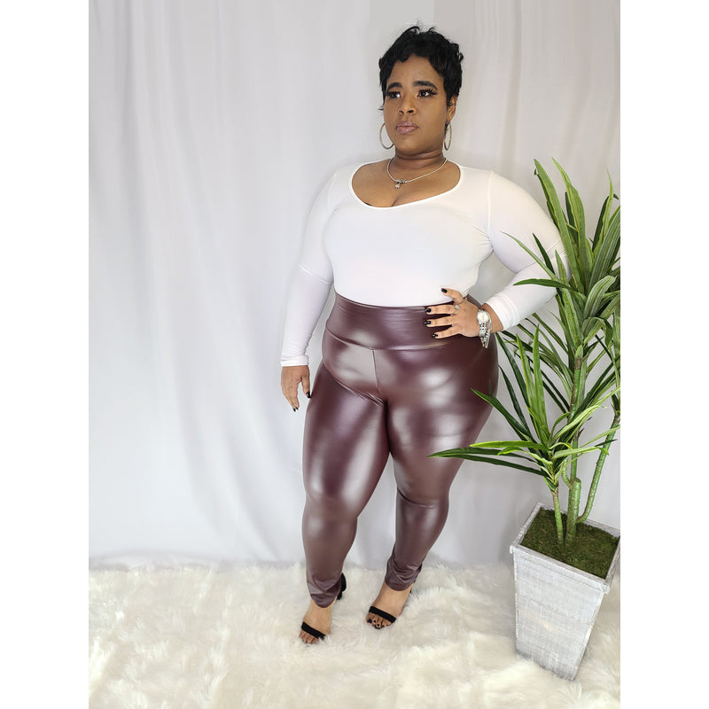 It's The Liquid II ꟾ Faux Leather Leggings - Shiny Burgundy – B