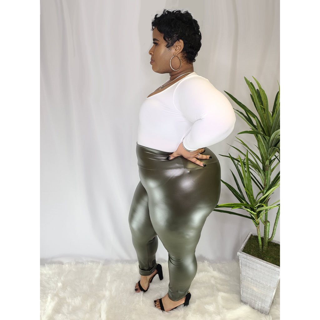 It's The Liquid II ꟾ Faux Leather Leggings - Shiny Olive